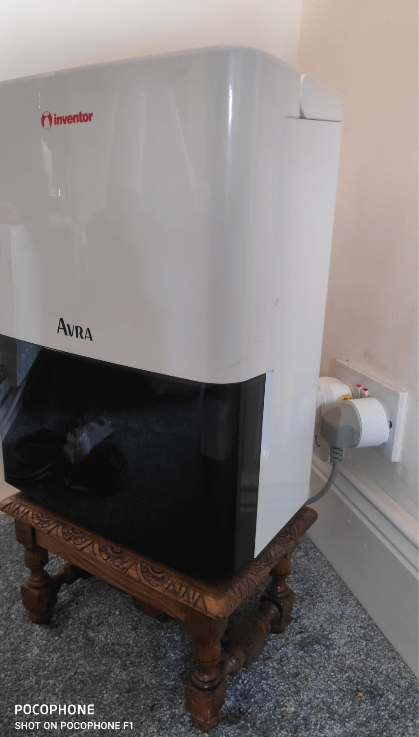 Dehumidifier running with the Teckin SP27