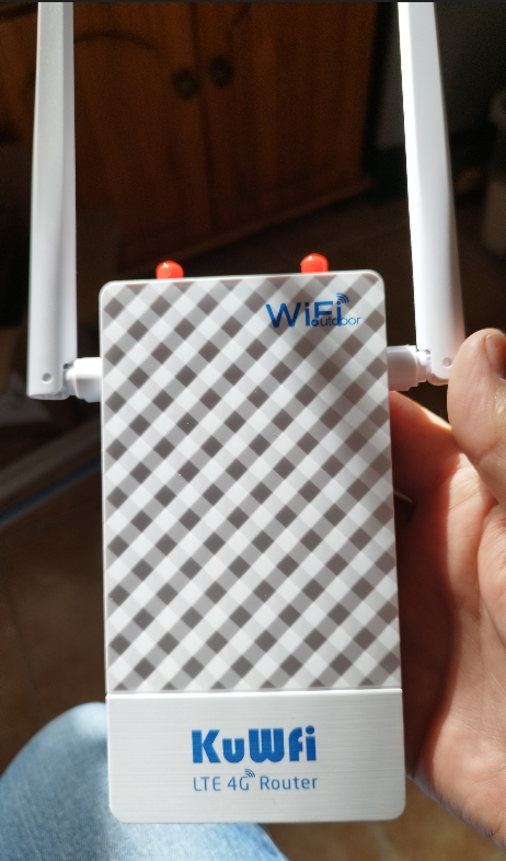 KuWFi 4G router