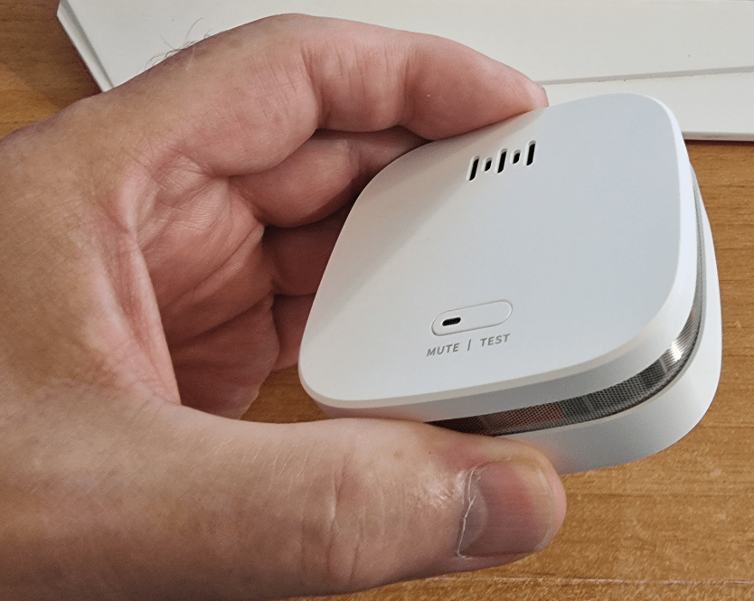 iHorn smoke sensor in the APP