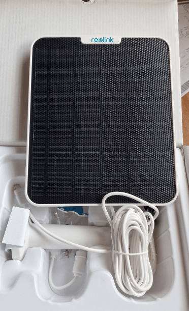 Reolink Solar Panel and bracket.