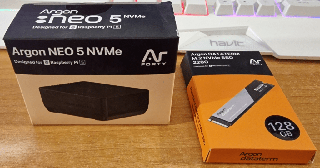 Argon40Argon NEO5 case + NVME stick